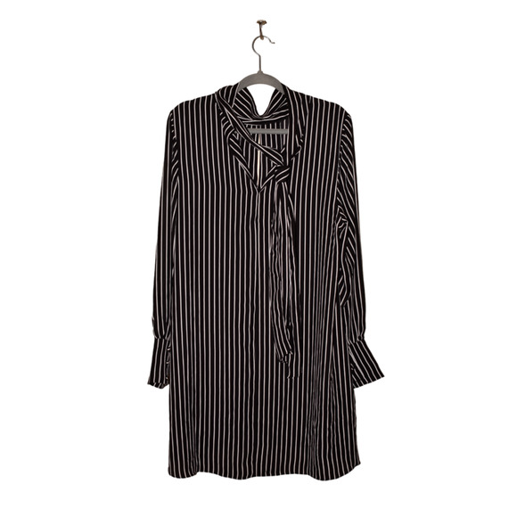 CITY CHIC $128 Long Sleeve Back Neck Tie Striped Shift Dress XS / US Size 14 - Picture 2 of 3